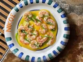 Лангустини  саганакі з соусом лимонакі (110г)