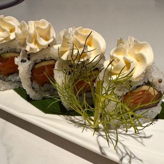 S61. Sake formaggio roll 4PZ
