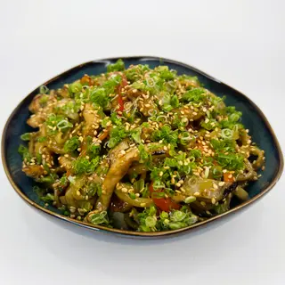 Noodles With Chicken / ატრია ქათმით