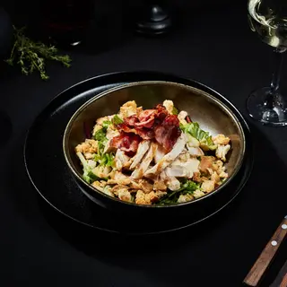 Salată Caesar