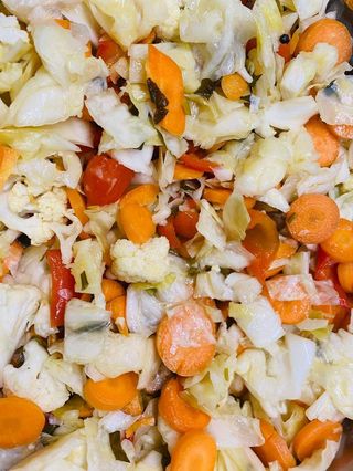 165.Домашна туршия с карфиол и мед (200г)