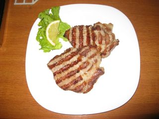 Свинска вратна пържола (300г)