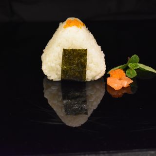 Onigiri spicy sake-82