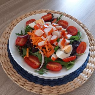 Salada de Delícias do Mar