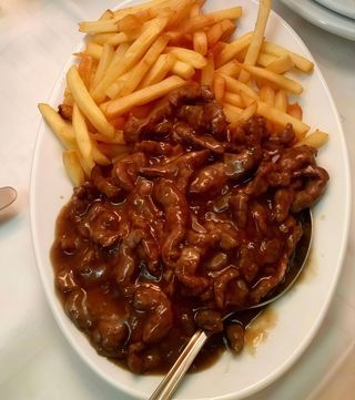 59. Ternera Con Patatas