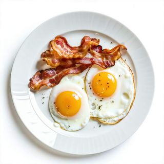 Plato Combinado Huevos Y Bacon