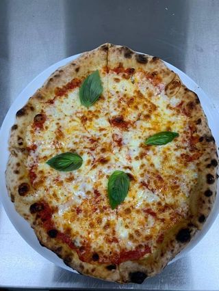 Pizza Margherita 30 Cm.