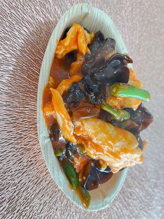 Pui cu urechi de lemn