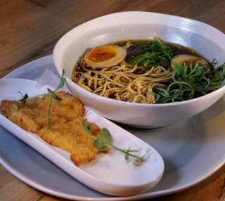 Ramen nudle sa piletinom tonkacu 300 g