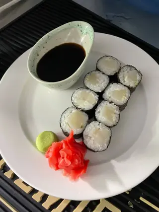 Макі з гребінцем