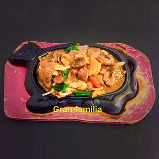 74 Cordero Con Salsa De Pimienta Negra