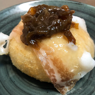 Guanciale di cusona e cipolla caramellata