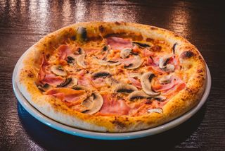 Pizza Prosciutto e Funghi Ø 32cm