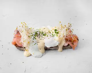 Huevos Benedictine