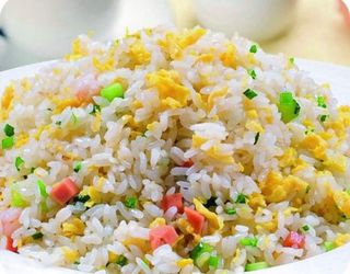 24. Arroz frito tres delicias