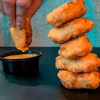 CHICKEN NUGGETS  (7 Uds.)