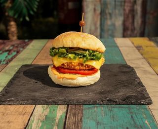Menú Crispy Chicken Burger