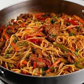 Chicken stir fried spaghetti