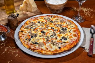 Pizza Capricciosa Ø 30cm