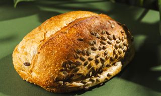 ხორბლის პური გოგრის თესლით