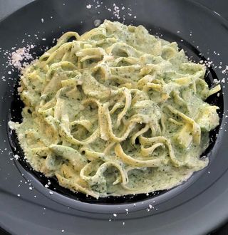 Tagliatelle cu spanac si dovlecel  350 gr