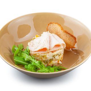 Салат " Оливье с курицей" + халапеньо