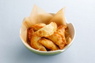  Мини чебуреки 