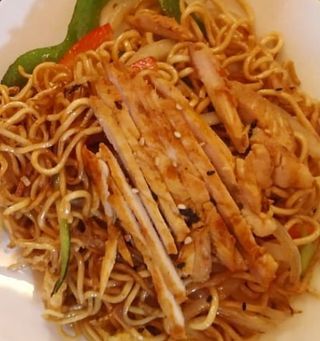 18. Yakisoba