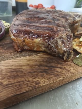 T-Bone stek 1 kg