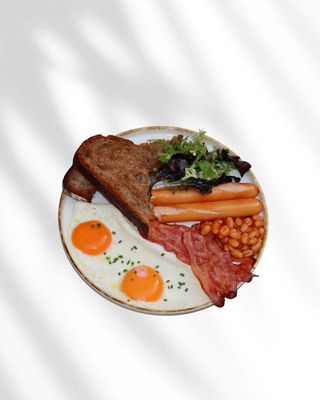 Huevos Fritos Con Salchichas