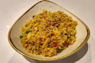 Arroz Frito Con Pollo Al Curry