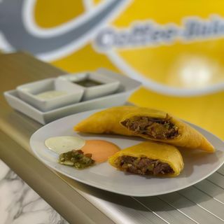 Empanada De Carne Mechada