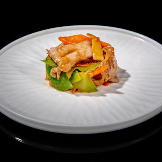 184. Manzo con verdure