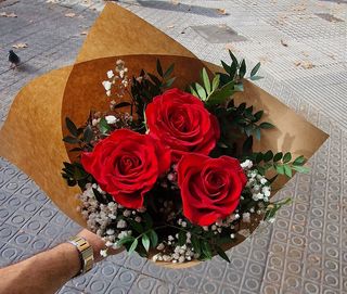 Ramo De 3 Rosas Rojas