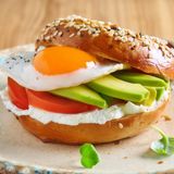 Bagel avocado