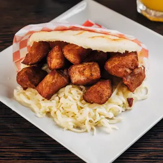 Arepa De Cerdo Frito