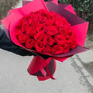 Buchet 35 de trandafiri rosii