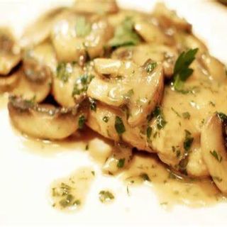 Pollo con Champiñón