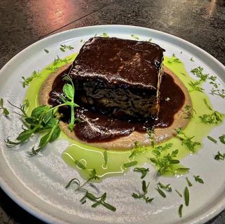 Codillo De Cerdo A Baja Temperatura