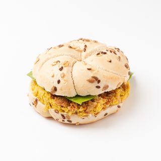 Pulguita De Pollo Mechado y Queso