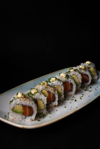 Uramaki Urasake (8 Uds.)