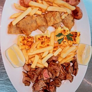 1/2 Ración De Picada Caliente