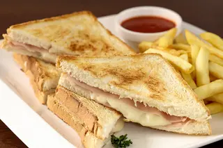 Tost sendvič