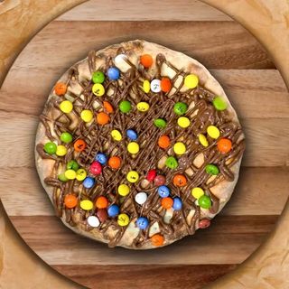 Чоко пица с бонбонки (195г)