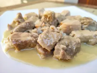 Spezzatino di vitella alla cacciatora 
