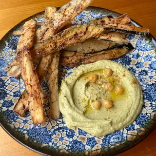 Berenjena y Hummus de Remolacha