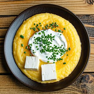 Branza de vaci cu mamaliguta