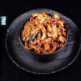 ნუდლსი ქათმის ხორცით