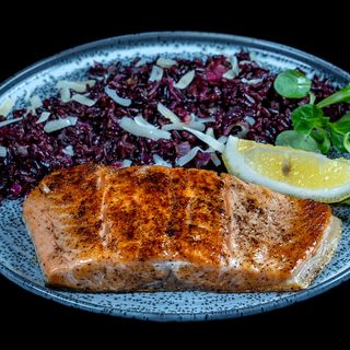 Сьомга филе с императорски ориз и пармезан (300гр)