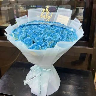 Blue Handbouquet of 8 batches of 20 stems 